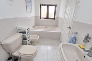 ENDEAN COURT- click for photo gallery